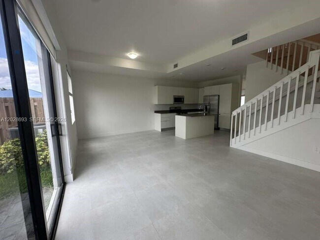 Photo - 1280 N Flagler Ave