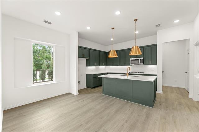 Photo - 921 Janwood Dr