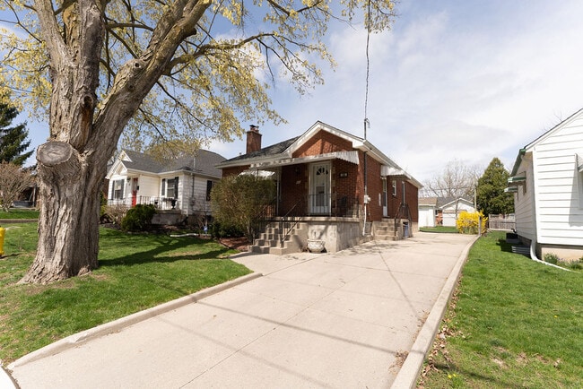 Photo - Charming Home in the Heart of Old South – Walk to Wortley Village!