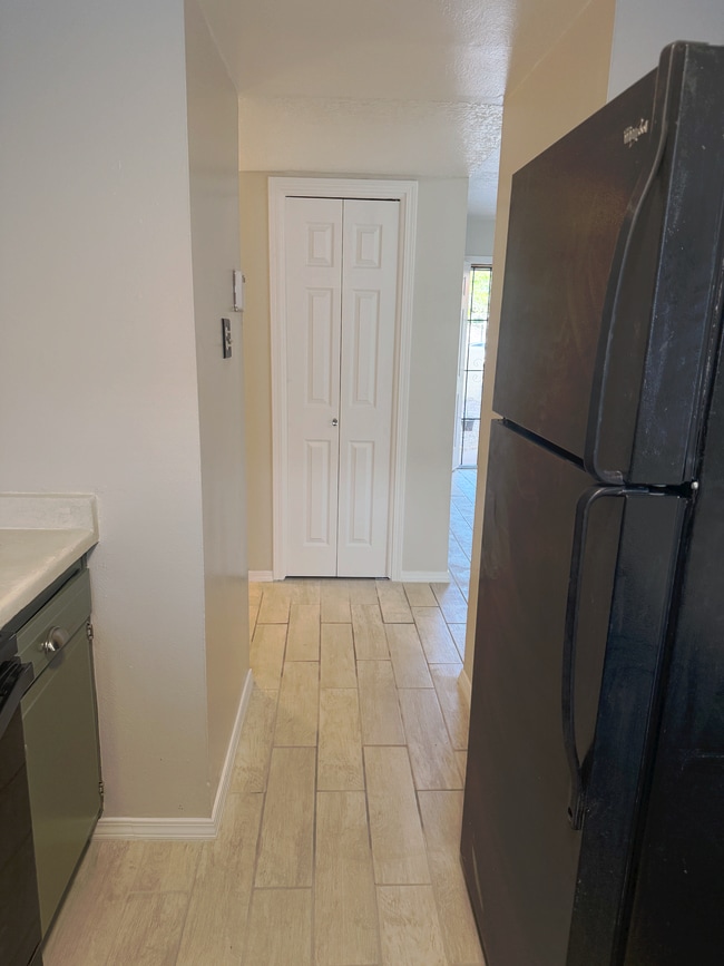 Photo - 1013 Dickerson Dr SE Unit B