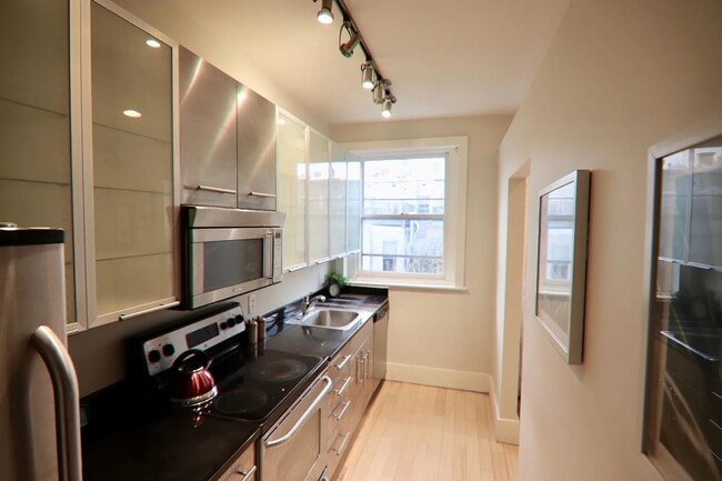 Photo - 1741 S St NW Unidad #6