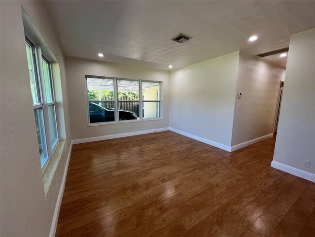 Photo - 1636 NE 18th St