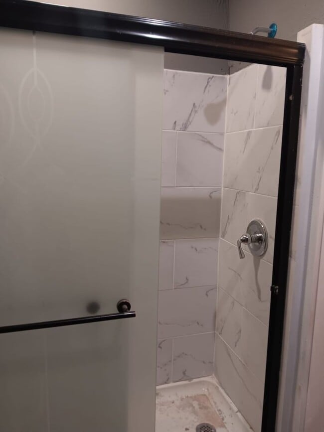 Photo - 3431 W 56 LLC Unidad 1st Floor