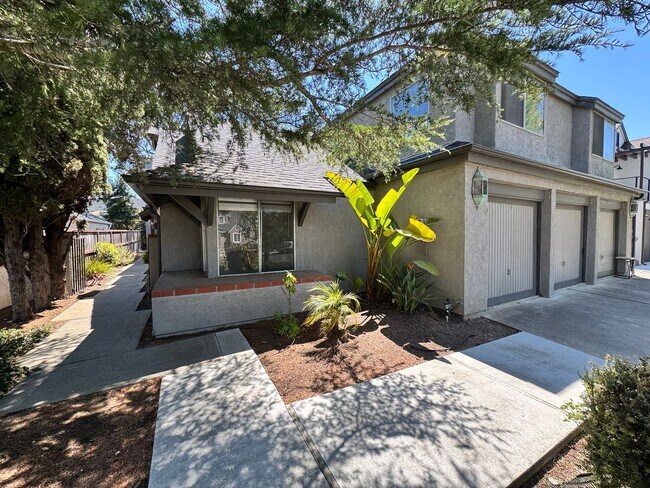Spacious Home on Cul-de-sac by Laguna Lake... - Spacious Home on Cul-de-sac by Laguna Lake...