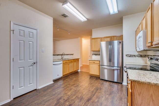Photo - 7909 Country Home Dr