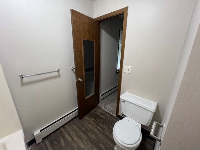 Pinewood Apartments