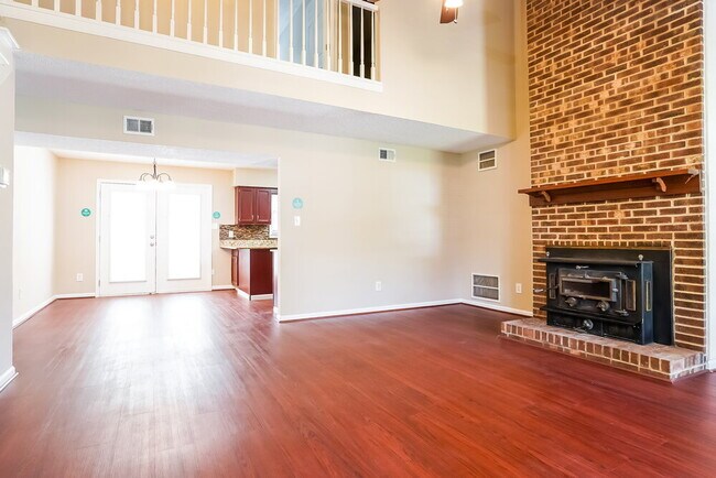 Photo - 2805 Fernhurst Ct