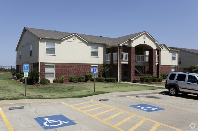 Deer Run Apartments
