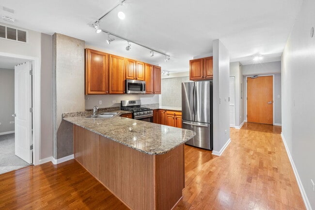 Photo - 1212 N Wells St Unit 502