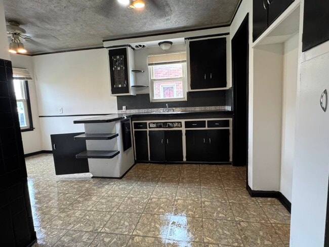 Photo - 16242 Bringard Dr