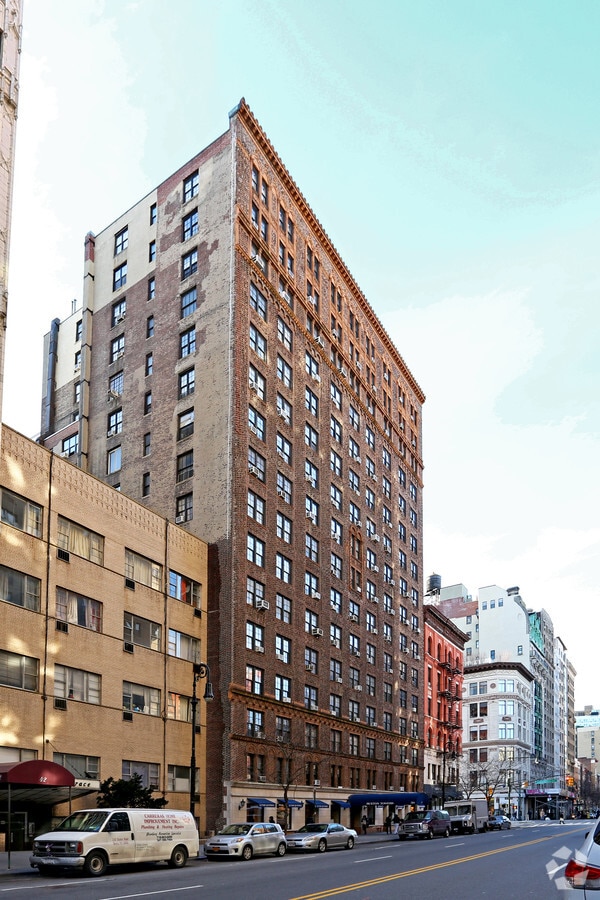 The Ruxton Towers - The Ruxton Towers Apartments