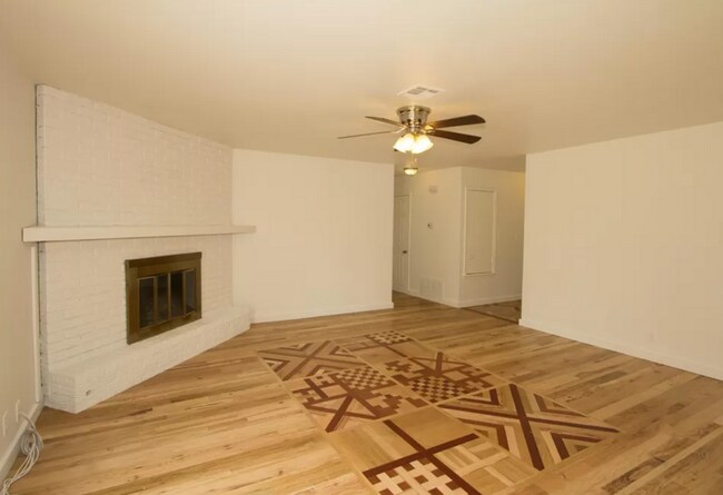 Photo - 3 Bed | 1 Bath in Tulsa!