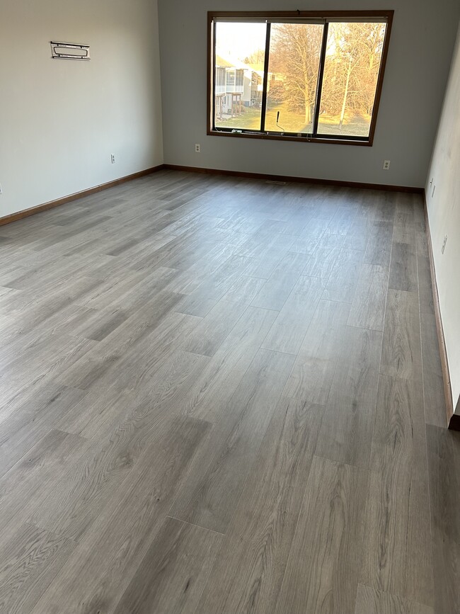 Photo - 4548 Whisperwood Ct SE Unidad #37