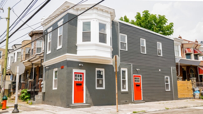 Building Photo - 1801 W Wingohocking St Unit 2 Rental