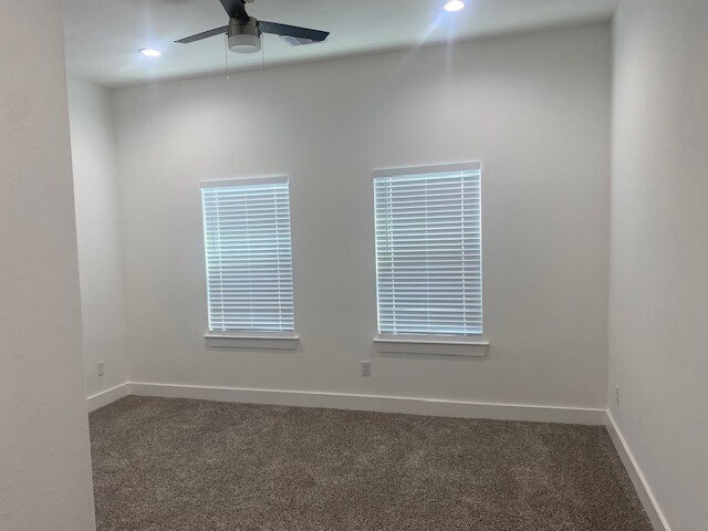 Photo - 4539 Rosemont St