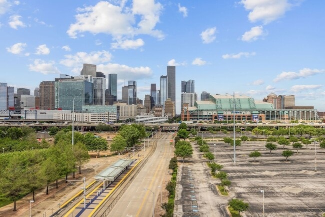 Photo - 505 Bastrop St Unit 201