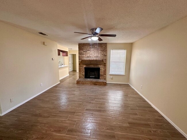 Photo - Arlington Duplex For Lease