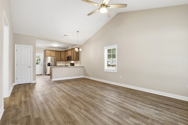 Photo - 111 N Mill St