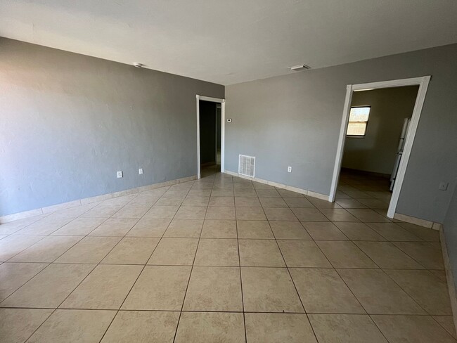 Photo - 2154 Inner Cass Cir