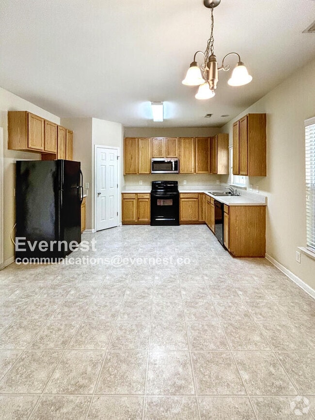 Building Photo - 208 Trevor Ridge Dr Rental