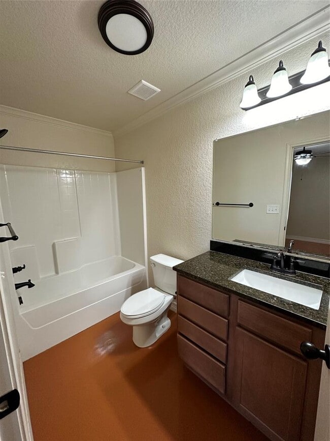 Photo - 803 Leifester Cir