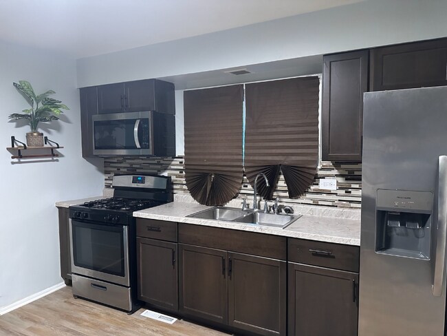 Photo - 1903 171st St Unidad Floor 1