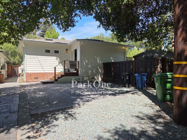 Building Photo - 1540 Westwood Ct