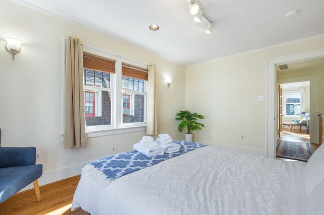 Photo - 710 10th Ave E Unit SI ID1035931P