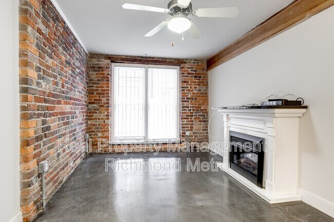 1321 1/2 E. Main St. - 1321 1/2 E. Main St. Unidad C01