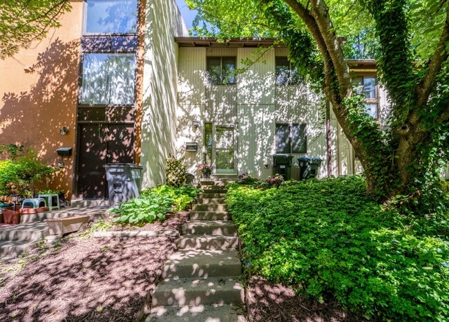 Photo - Renovated townhouse backing to trees with loads of privacy!