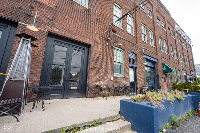 Photo - 501 Madison Ave Unidad 305