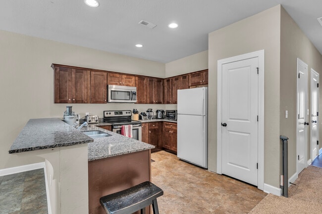 Photo - 9411 N Adrian Ave