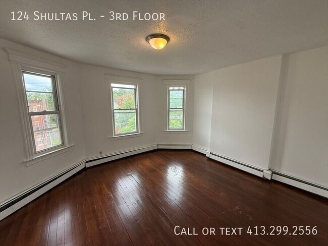 124 Shultas Pl Unit 3rd Floor