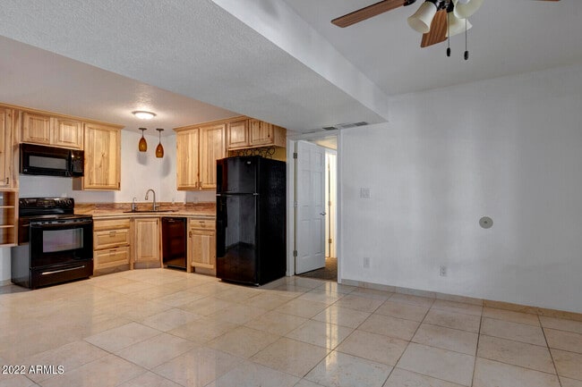 Photo - 1440 N Idaho Rd Unit 1035