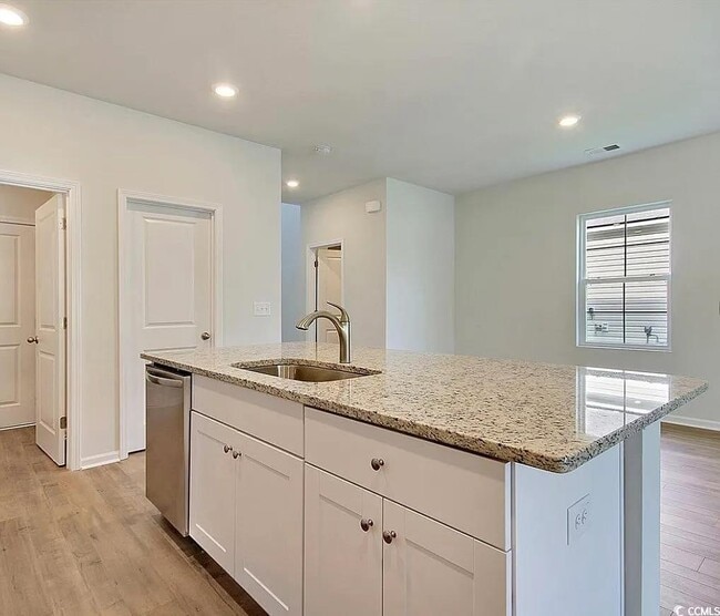 Photo - 182 Waterloo Sunset Dr