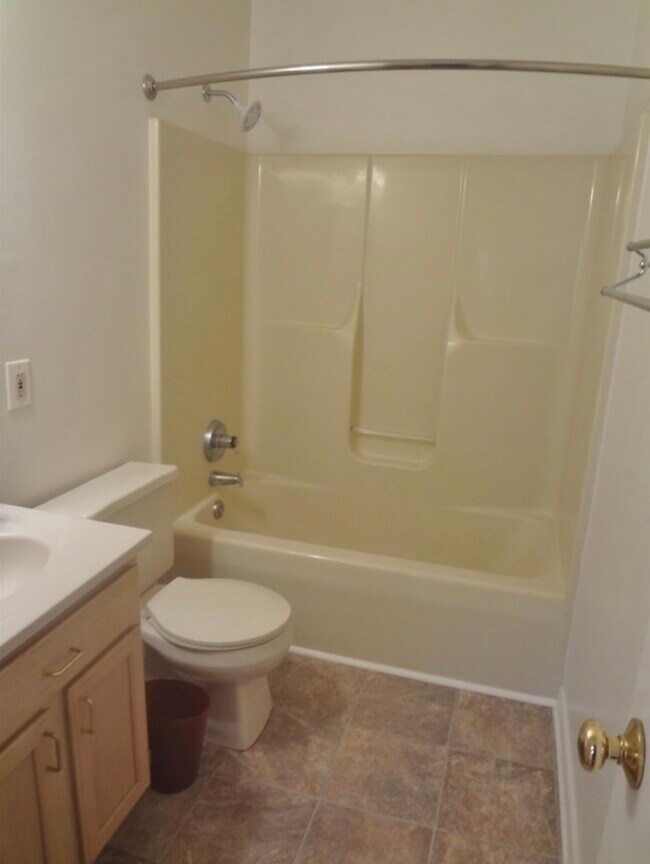 Photo - 1317 Goldfinch Dr