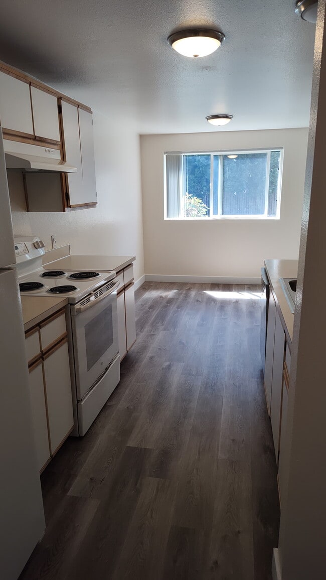 Photo - Amber Park Apartments