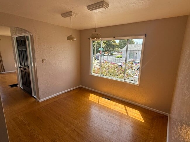 Photo - 3-Bedroom Single Family Home in Richmond Annex / El Cerrito Area