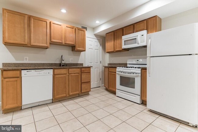 Building Photo - 1736 U St NW Rental