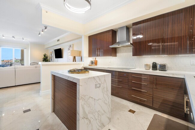 Photo - 201 S Narcissus Ave Condo Unit 605