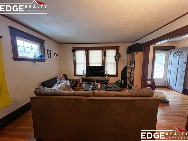 Photo - 15 Oliva Rd Unit 2