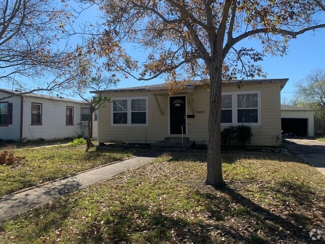 Building Photo - 3629 Lawnview St Rental