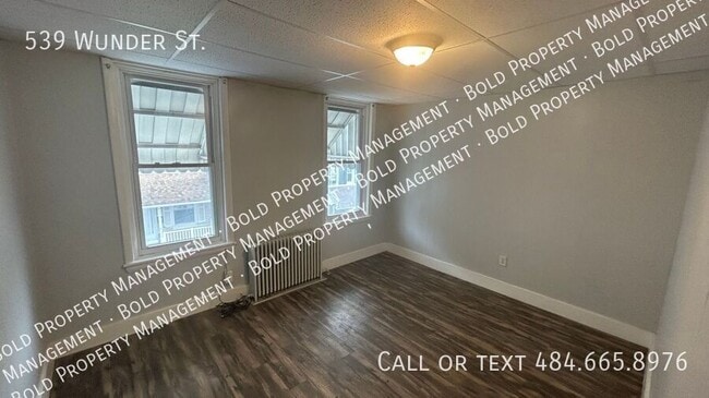 Photo - 539 Wunder St
