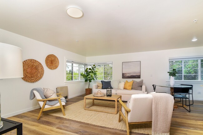 Building Photo - 111 N La Cumbre Rd Rental