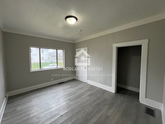 Photo - 1104 Thornburg St