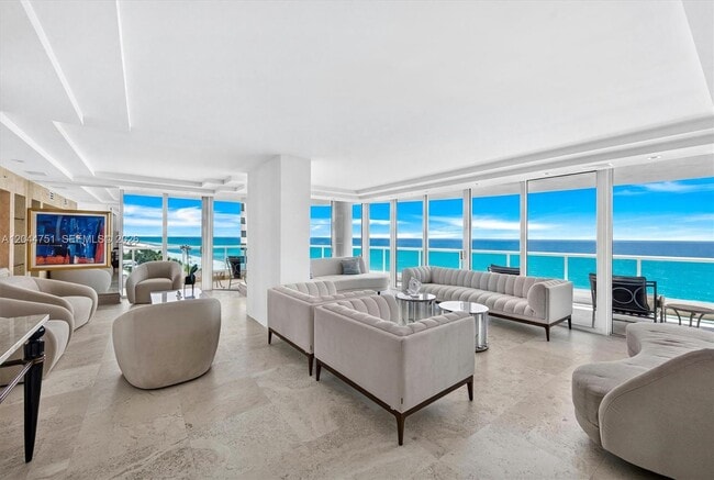 Building Photo - 5025 Collins Ave Unit 1103-1104-1105
