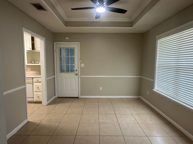 3924 Heatherwoods Dr
