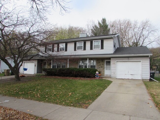 Building Photo - 4534 Stein Ave