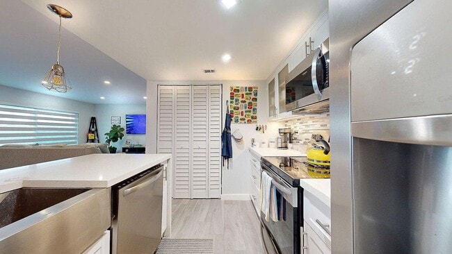 Photo - 6840 SW 45th Ln