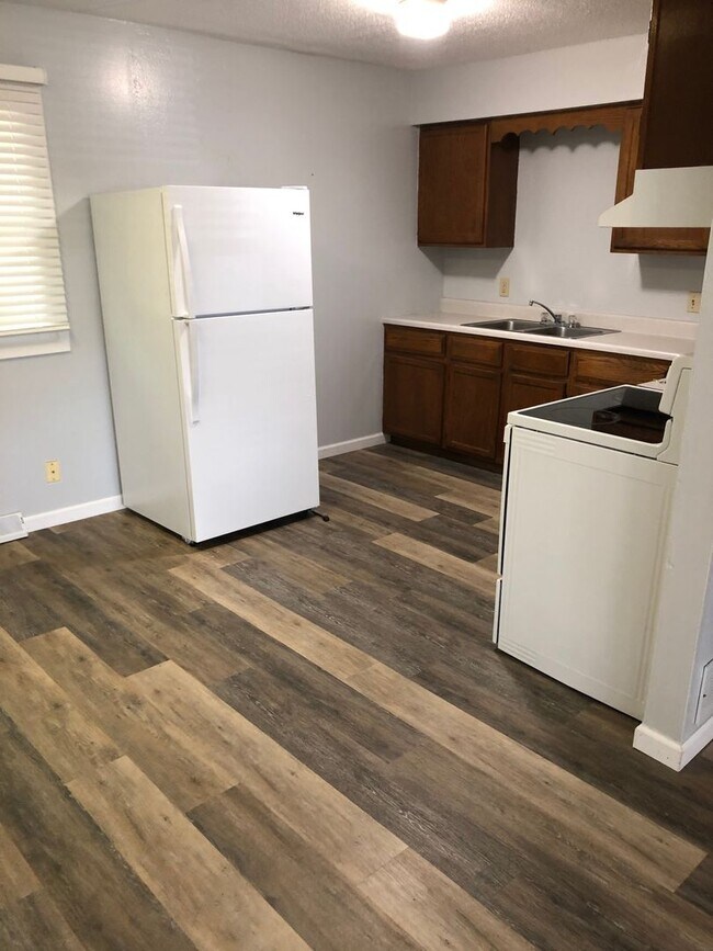 3 Bedroom 2 Bath 1 car attached garage wit... Rental House Rental in